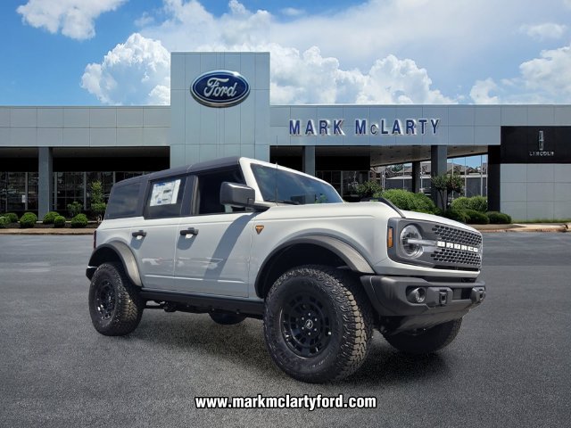 New 2026 Ford Bronco Badlands w/ Sasquatch Package AWD/4WD image 4