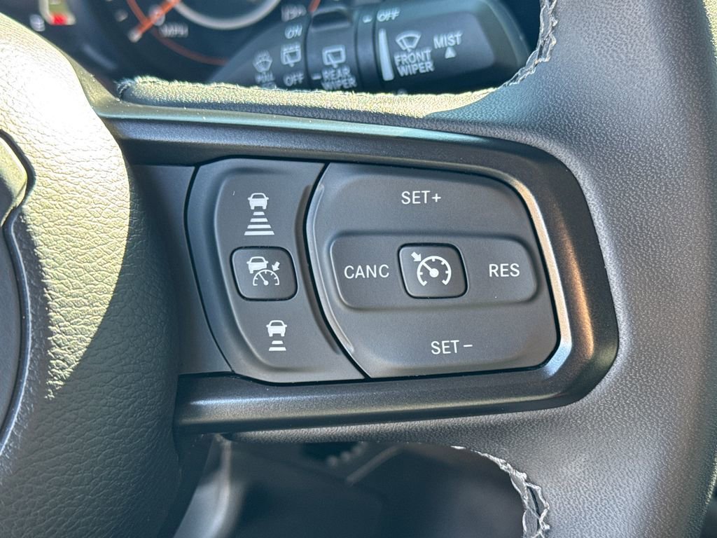 Used 2025 Jeep Wrangler Unlimited Rubicon image 21