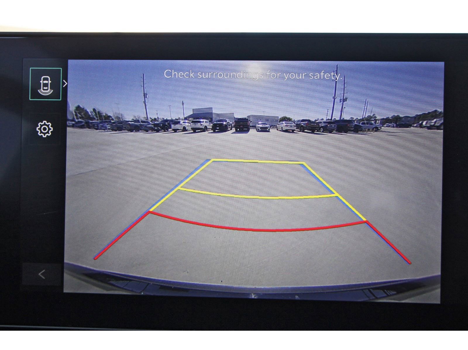 Used 2025 Kia Carnival EX image 26