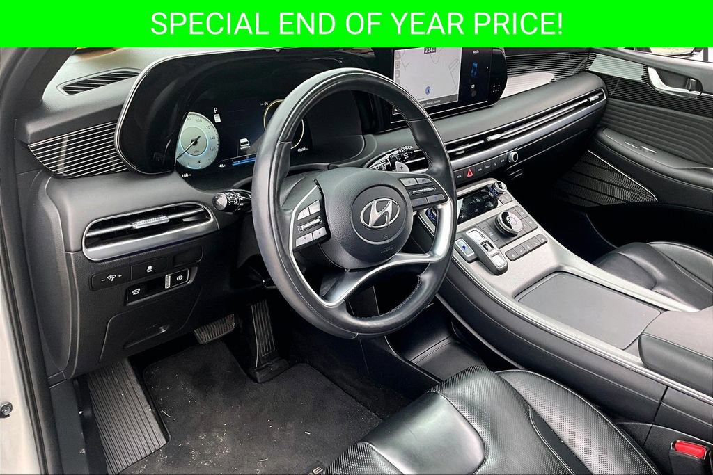 Used 2024 Hyundai Palisade Calligraphy image 17