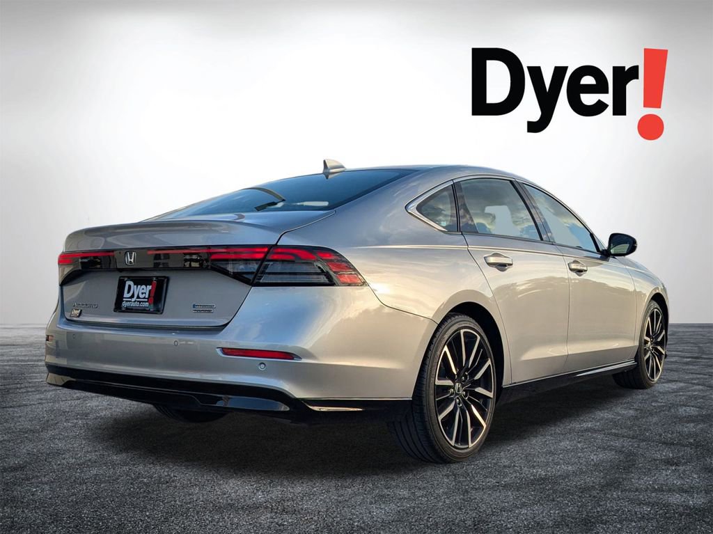 Used 2023 Honda Accord Touring image 6