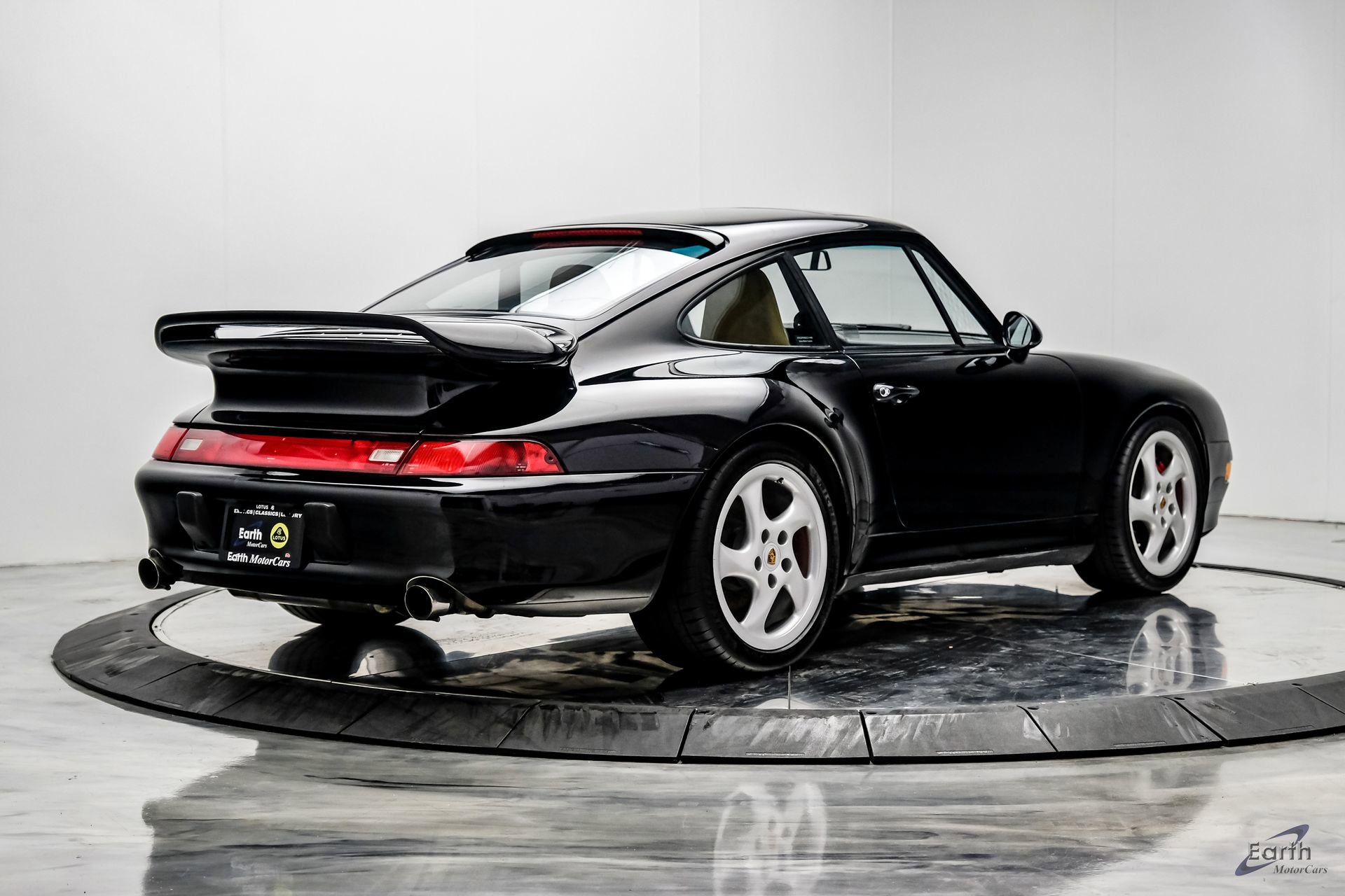 Used 1997 Porsche 911 Carrera S image 21