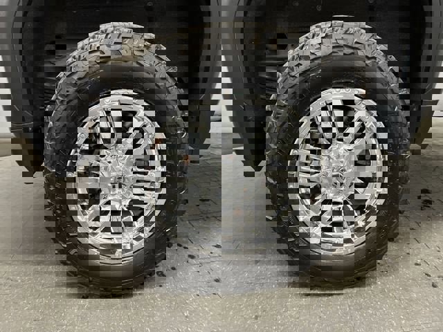 Used 2023 GMC Sierra 2500 Denali w/ Denali Ultimate Package image 34