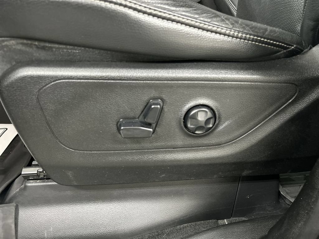 Used 2020 RAM 1500 Rebel w/ Rebel Level 2 Equipment Group AWD/4WD image 10