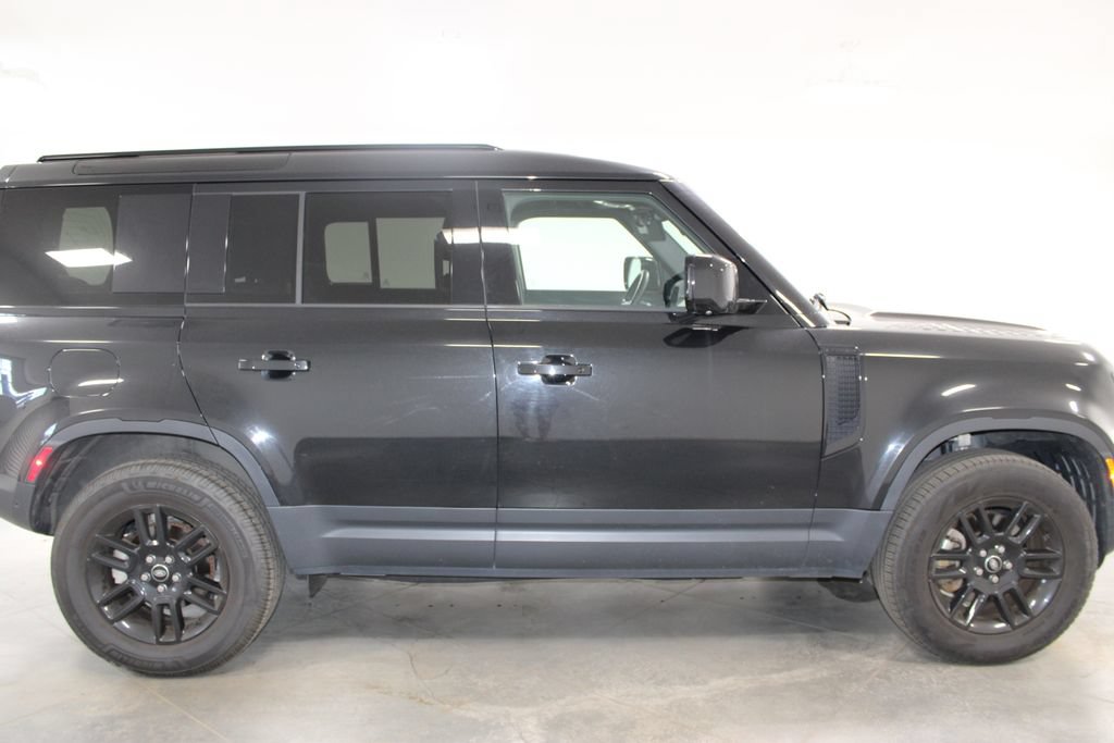 Used 2025 Land Rover Defender 110 S AWD/4WD image 11