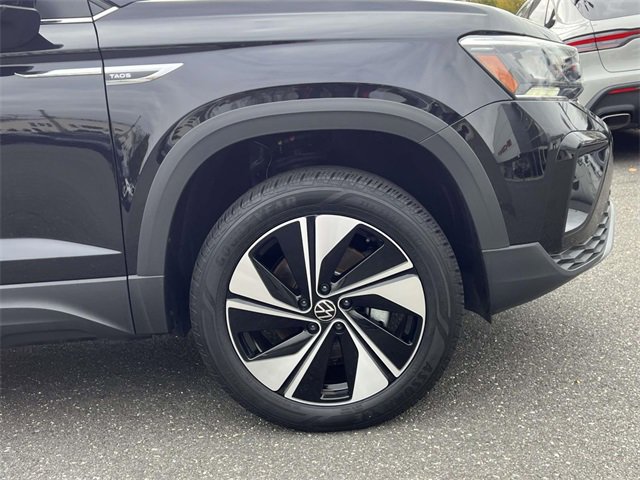 Used 2024 Volkswagen Taos SE image 6