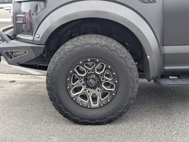 Used 2017 Ford F150 Raptor w/ Equipment Group 802A Luxury AWD/4WD image 9