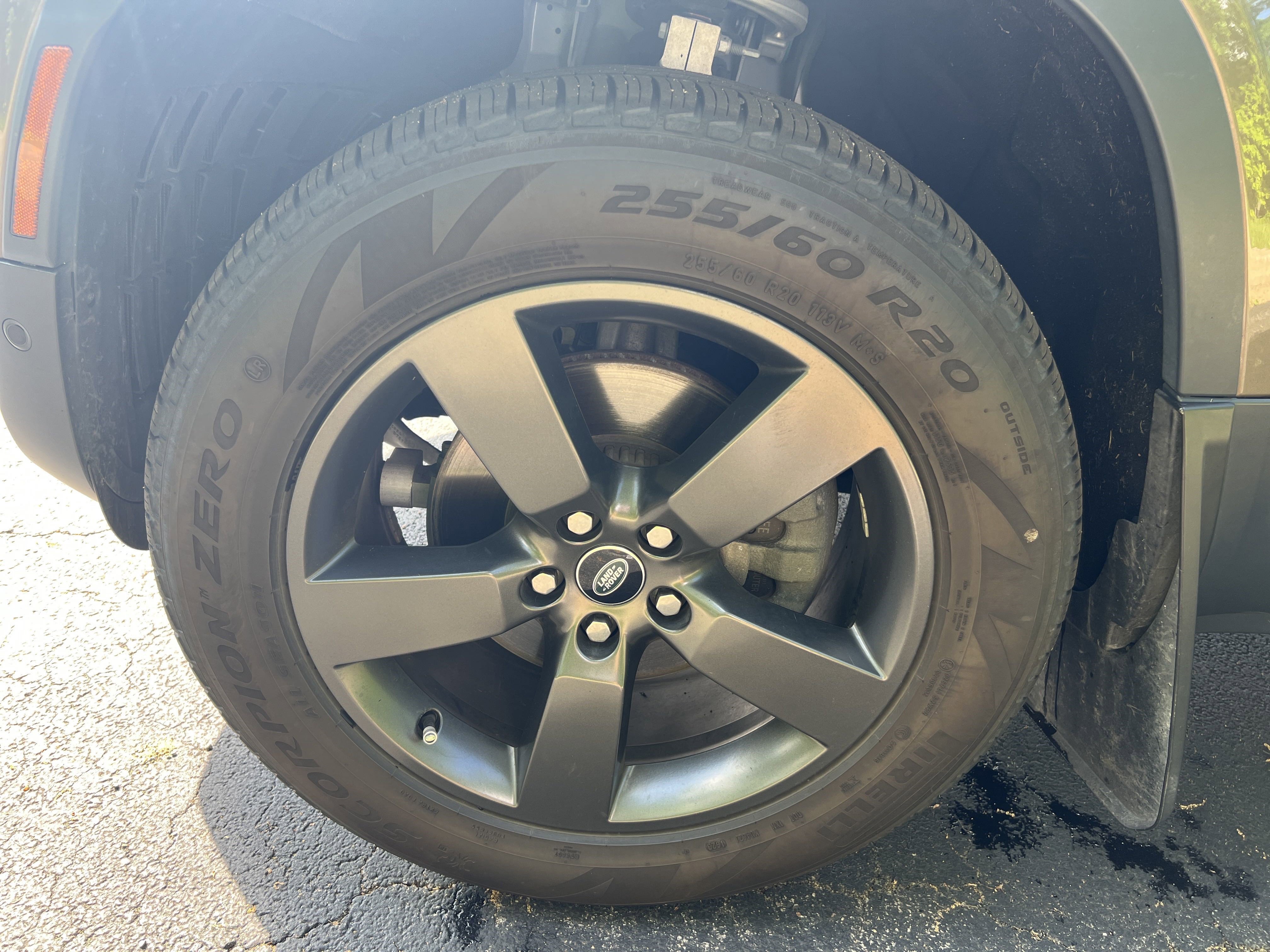 Used 2023 Land Rover Defender 110 S image 7