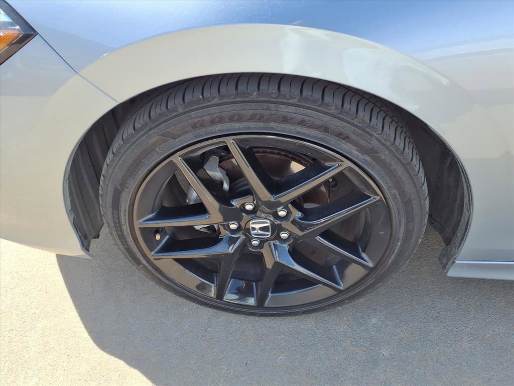 Used 2025 Honda Civic Sport image 21