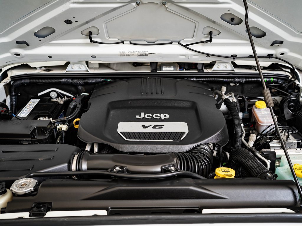 Used 2018 Jeep Wrangler Unlimited Sport image 31