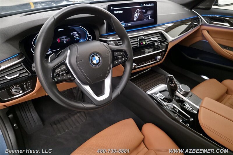 Used 2023 BMW 530e w/ Premium Package RWD image 24