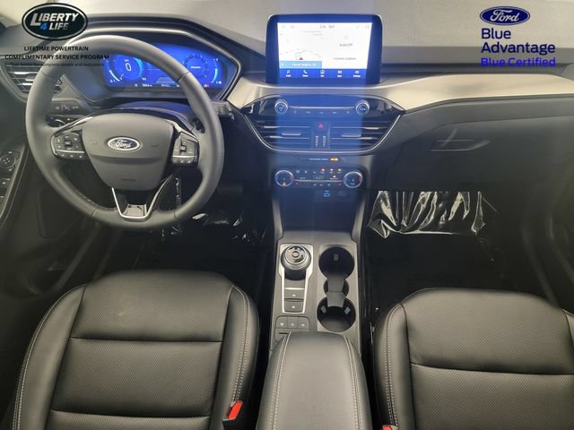 Certified 2022 Ford Escape Titanium w/ Class II Trailer Tow Package AWD/4WD image 23
