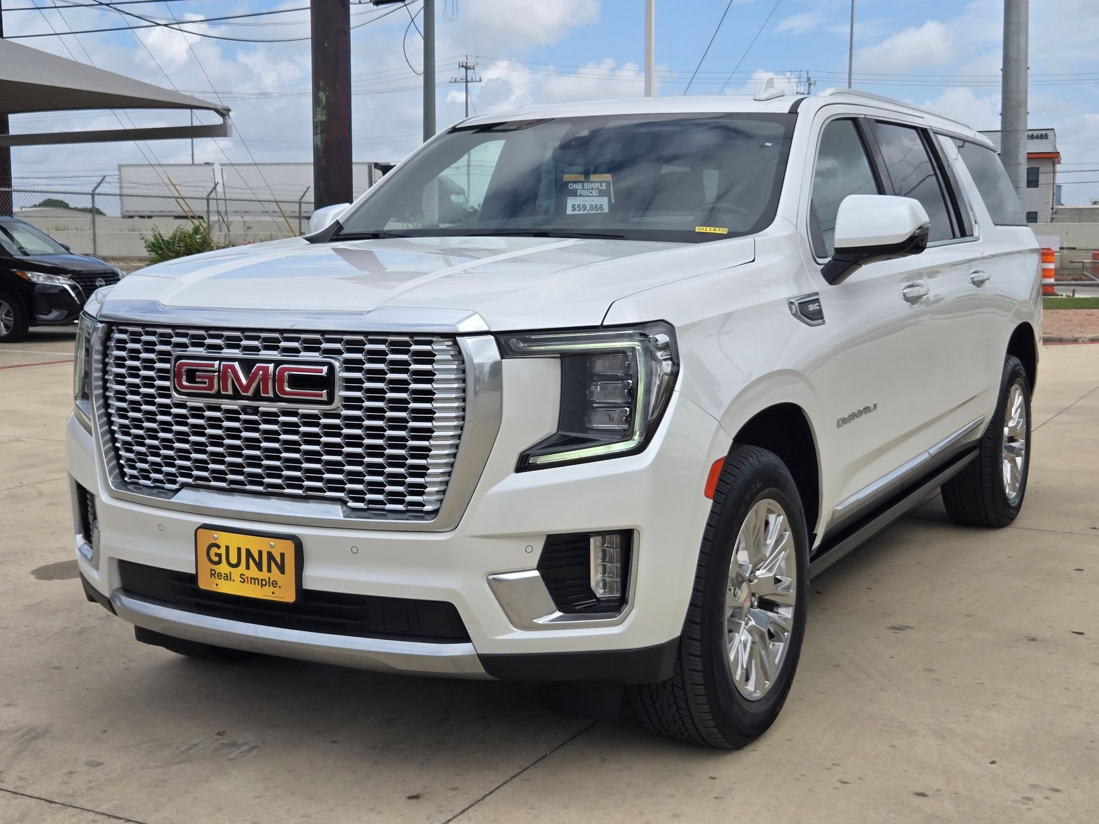 Used 2022 GMC Yukon XL Denali AWD/4WD image 3