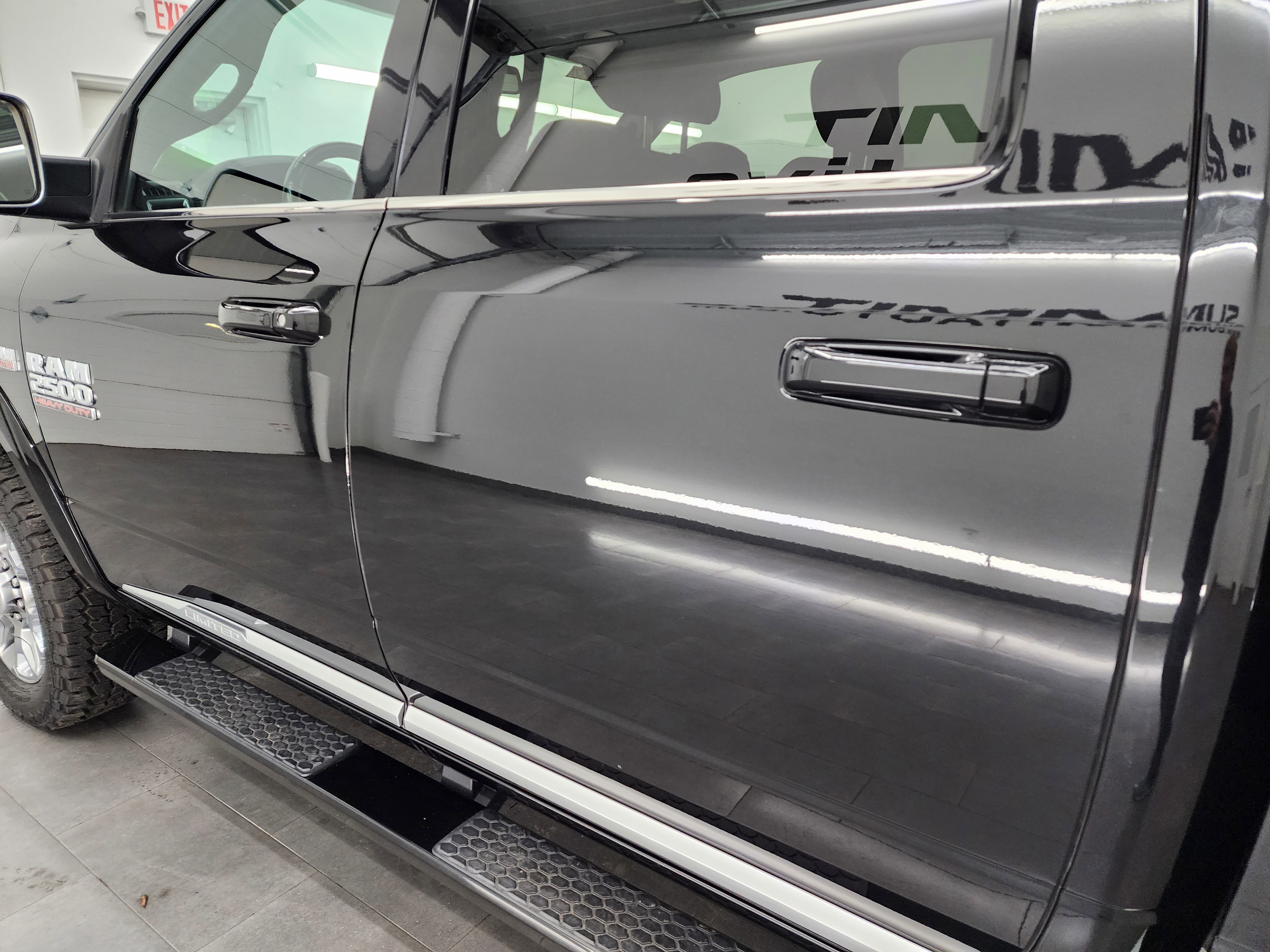 Used 2018 RAM 2500 Limited image 30