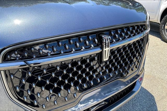 Used 2024 Lincoln Nautilus Premier w/ Jet Appearance Package AWD/4WD image 26