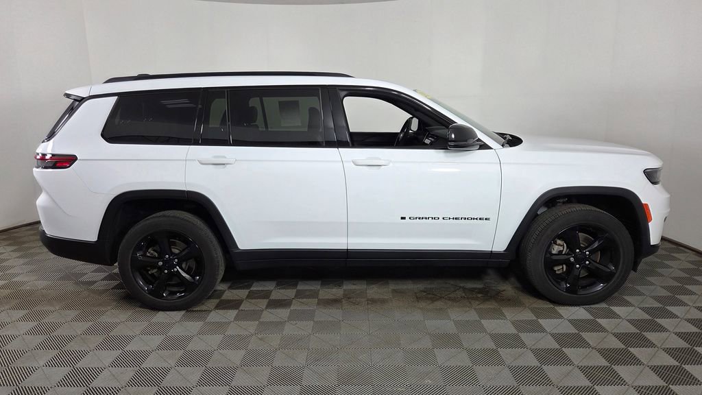 Used 2023 Jeep Grand Cherokee L Laredo AWD/4WD image 10