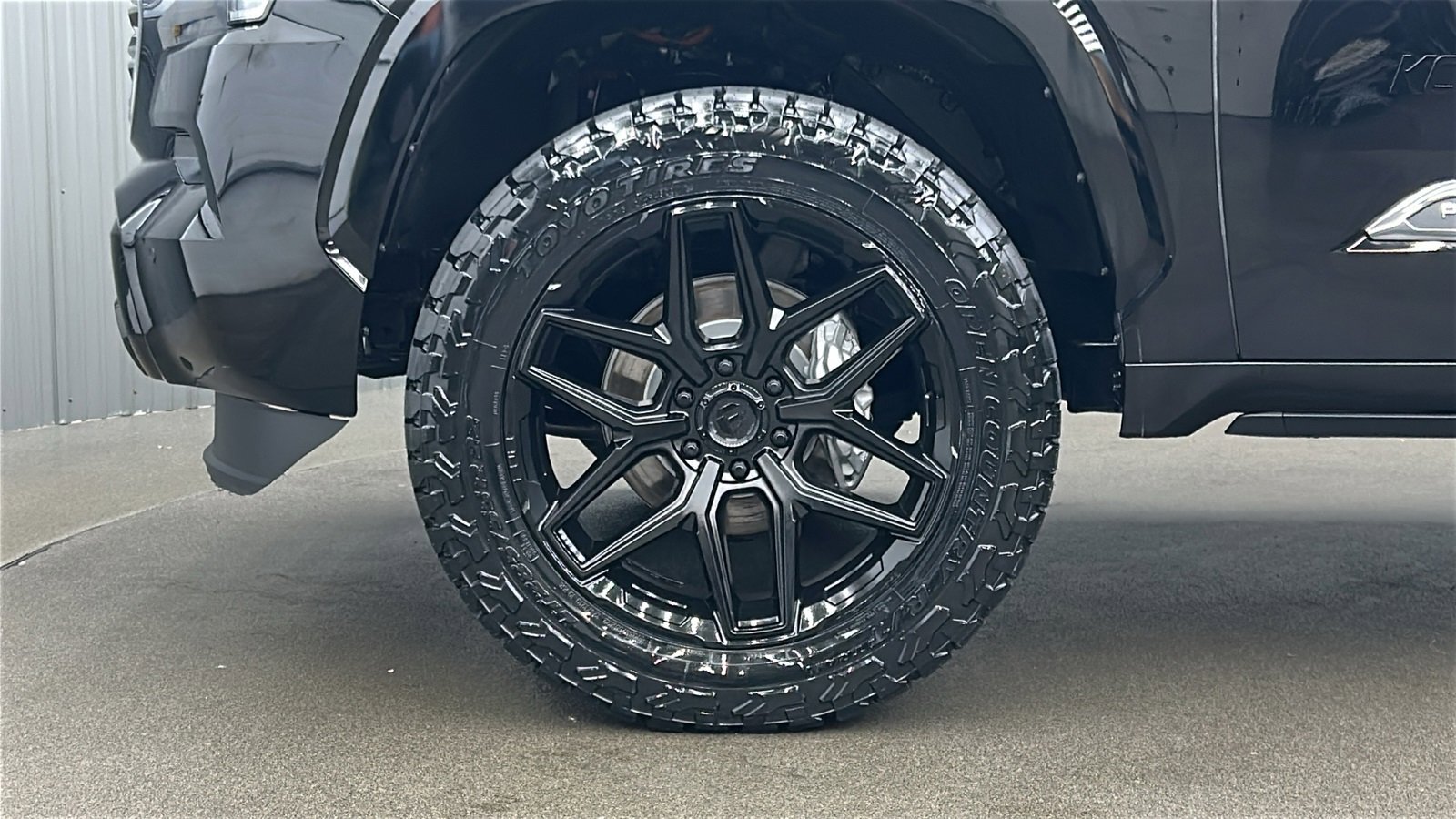 Used 2025 Toyota Sequoia Limited image 9