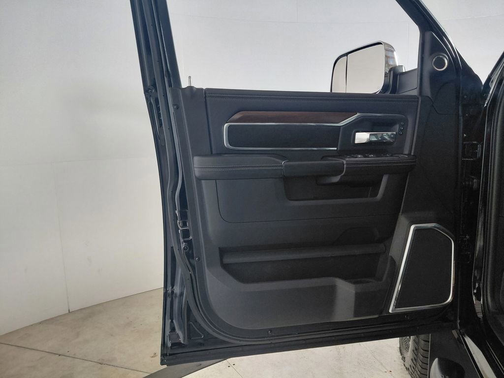 Certified 2022 RAM 3500 Laramie image 10