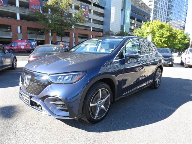 Used 2023 Mercedes-Benz EQE 500 4MATIC SUV image 1