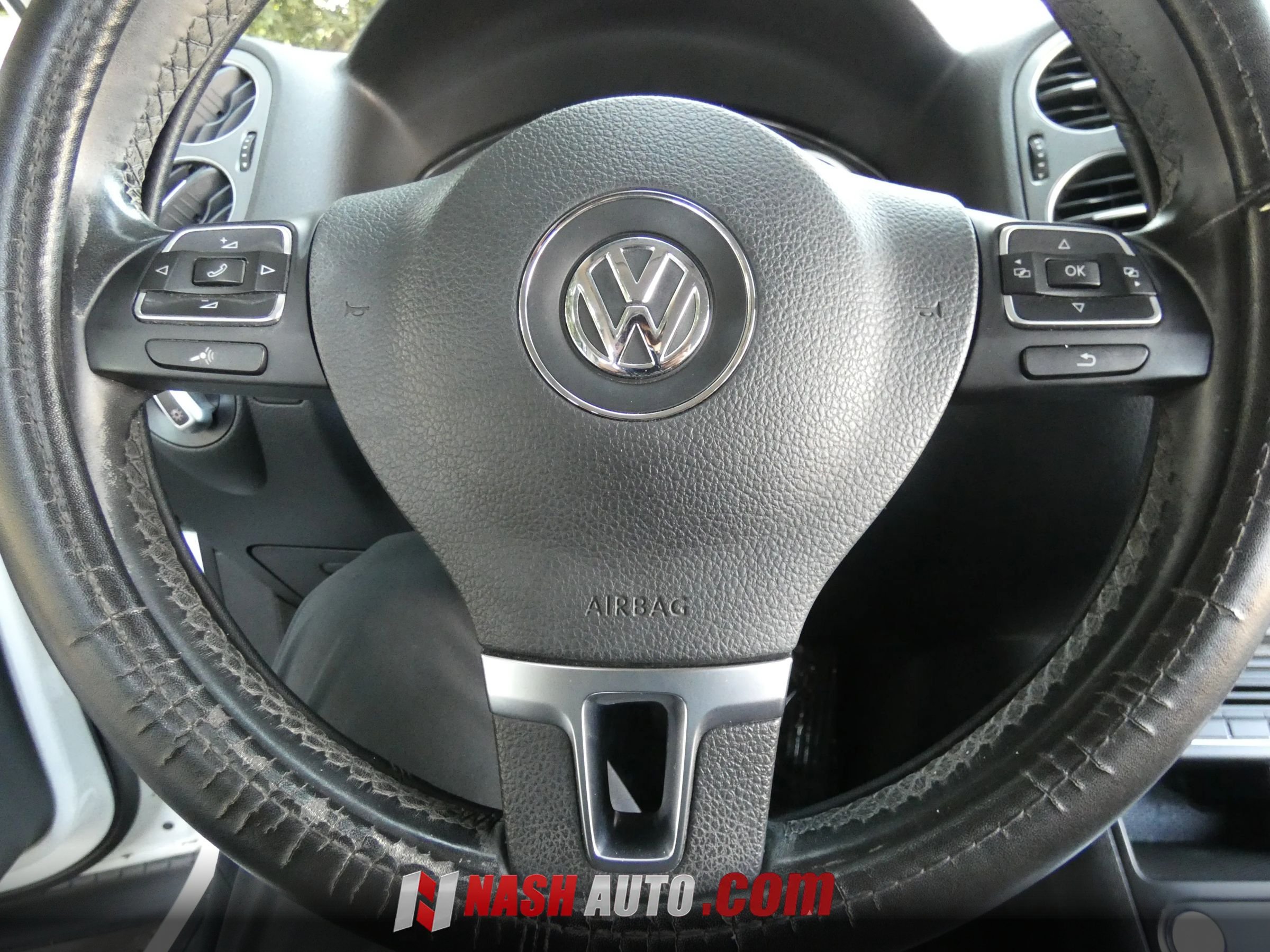 Used 2017 Volkswagen Tiguan S FWD image 54