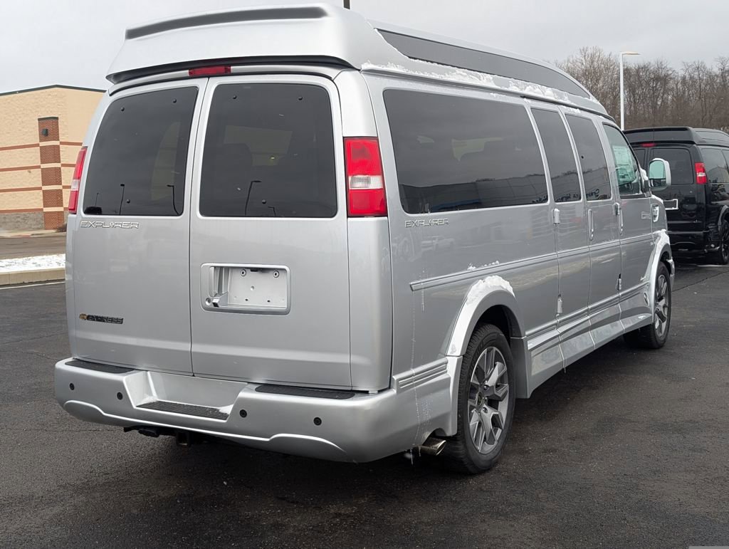 New 2026 Chevrolet Express 2500 Extended w/ Driver Convenience Package RWD image 7