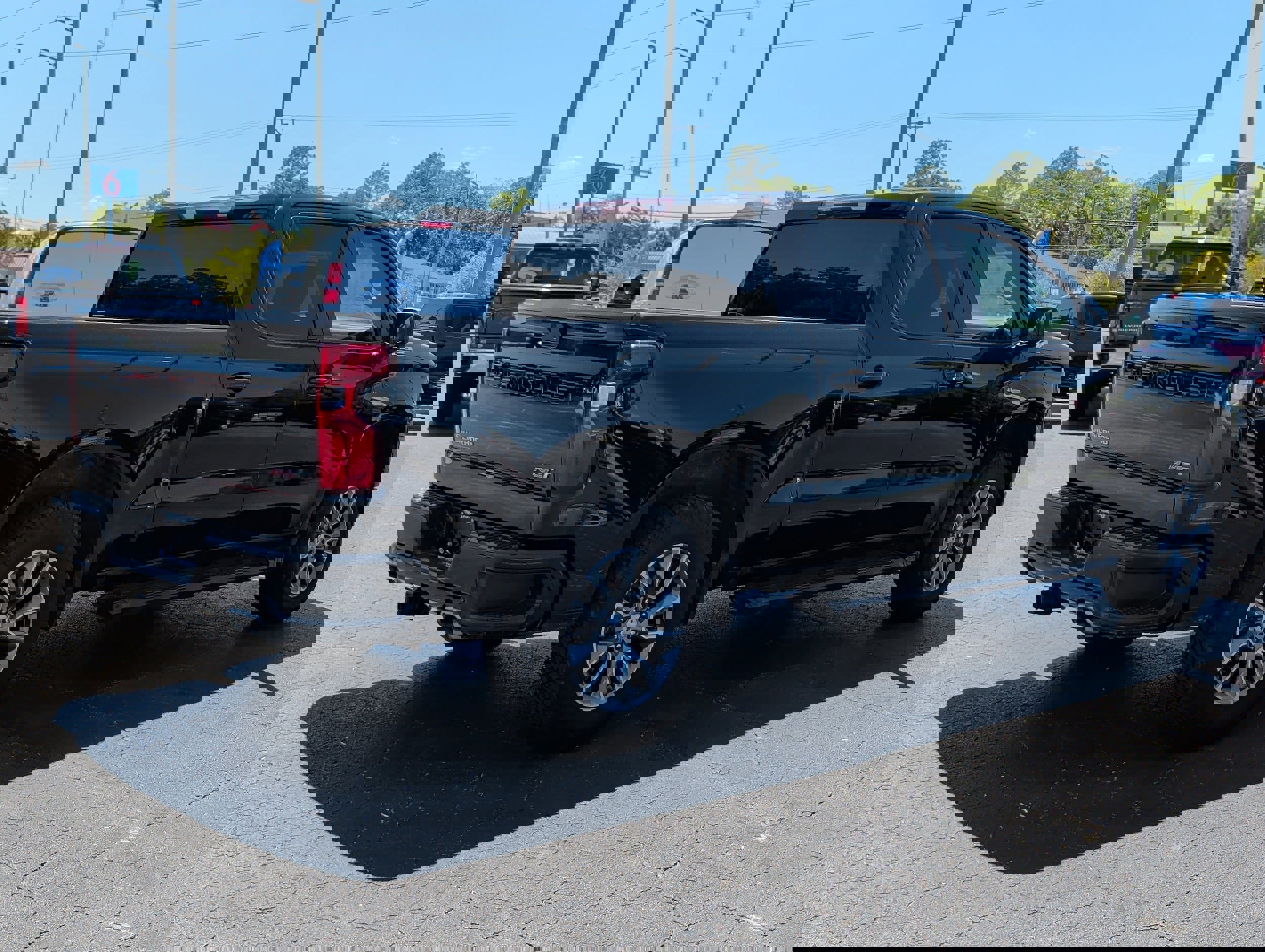 Used 2022 Chevrolet Silverado 1500 RST AWD/4WD image 13