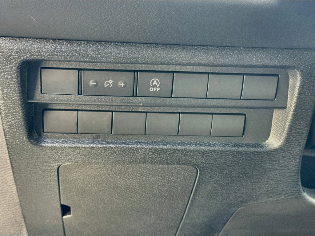 New 2026 Mitsubishi Outlander ES FWD image 10