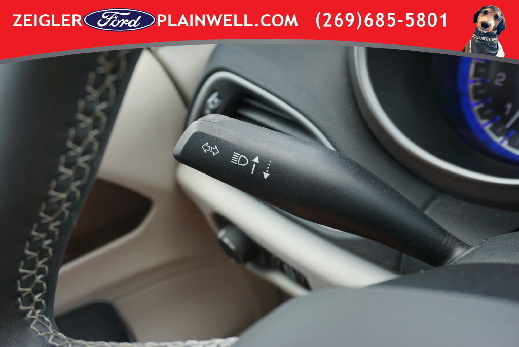 Used 2024 Chrysler Voyager LX FWD image 28