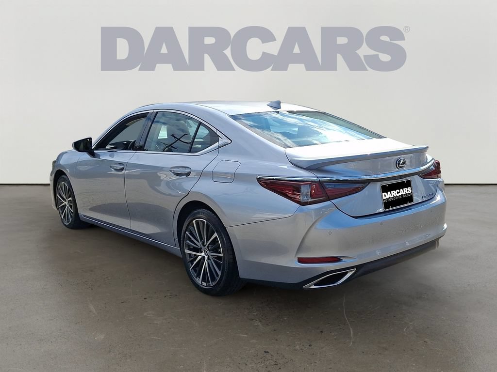 Used 2025 Lexus ES 350 w/ Premium Package FWD image 4