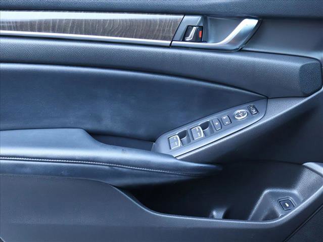 Used 2018 Honda Accord EX image 9