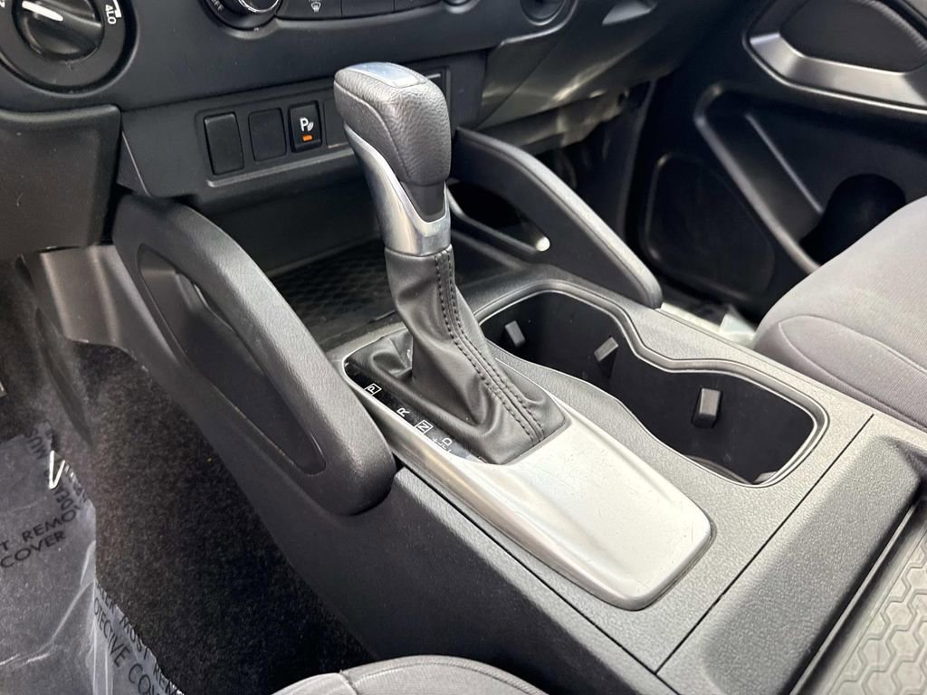 Used 2022 Nissan Frontier S w/ Technology Package image 26