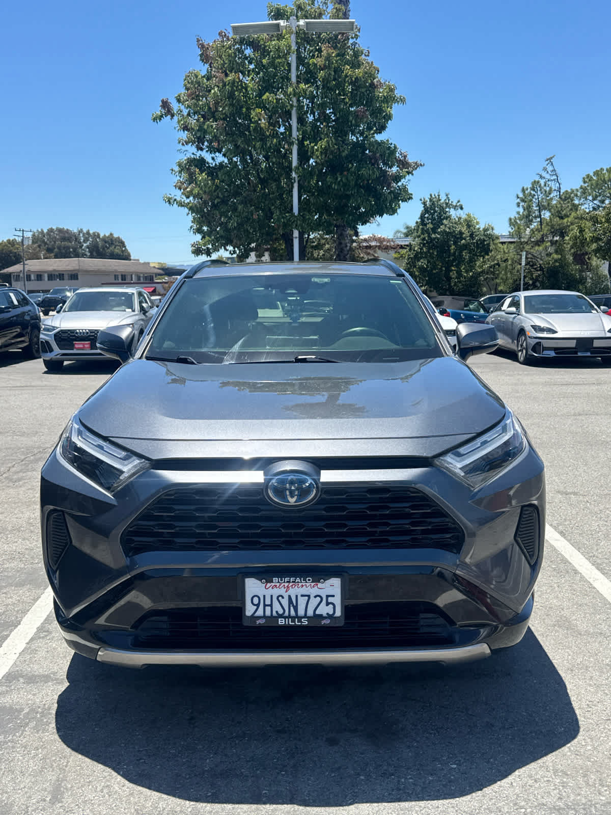 Used 2023 Toyota RAV4 SE w/ Convenience Package AWD/4WD image 3
