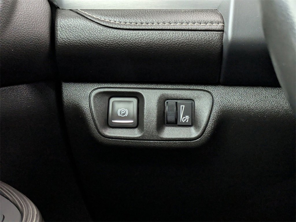 Used 2021 GMC Acadia SLT w/ Trailering Package image 17