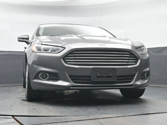 Used 2014 Ford Fusion SE w/ Equipment Group 202A FWD image 29