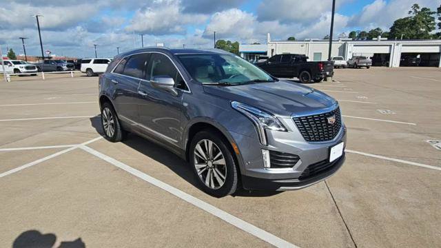 Certified 2021 Cadillac XT5 Premium Luxury FWD image 2