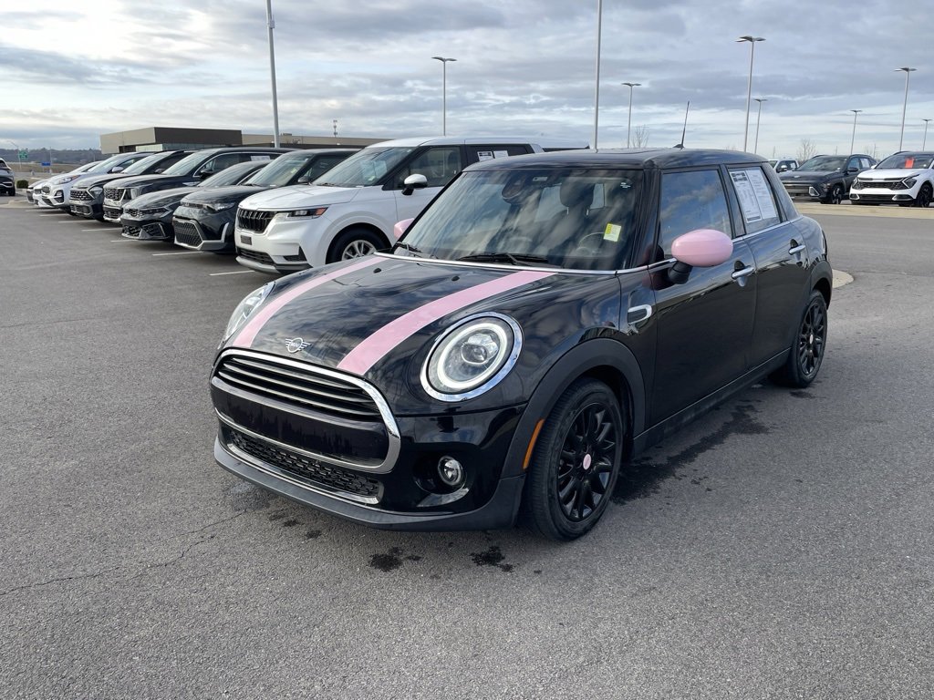Used 2021 MINI Cooper 4-Door Hardtop image 3