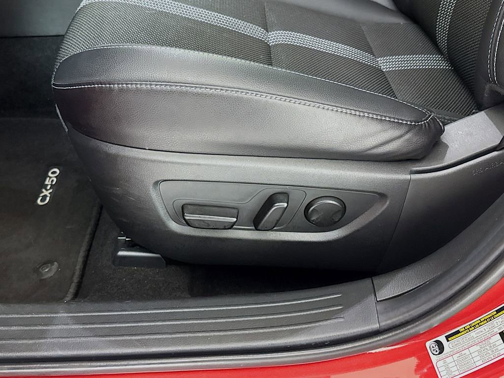Used 2025 MAZDA CX-50 AWD 2.5 S w/ Premium Package image 21