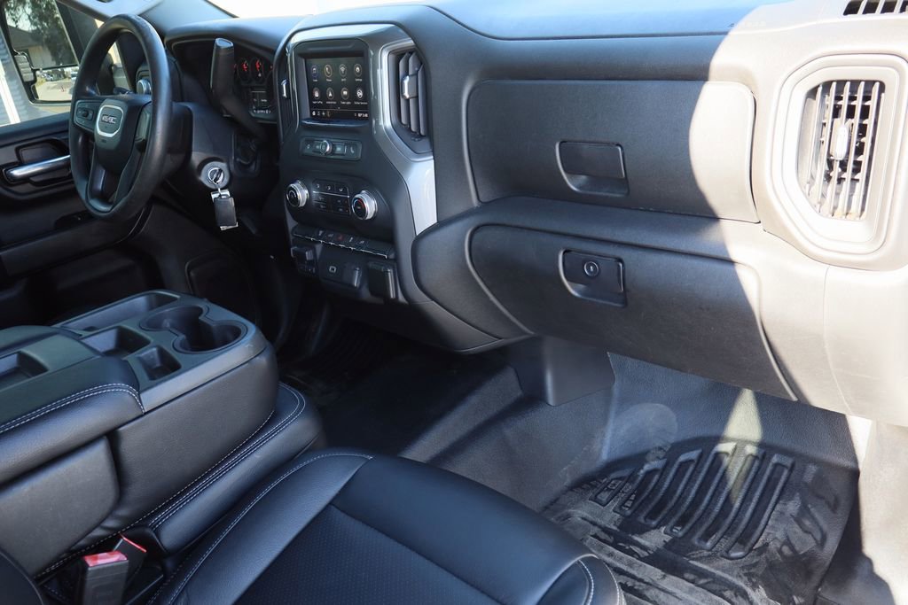 Used 2020 GMC Sierra 2500 4x4 Crew Cab w/ Gooseneck/5TH Wheel Package image 27