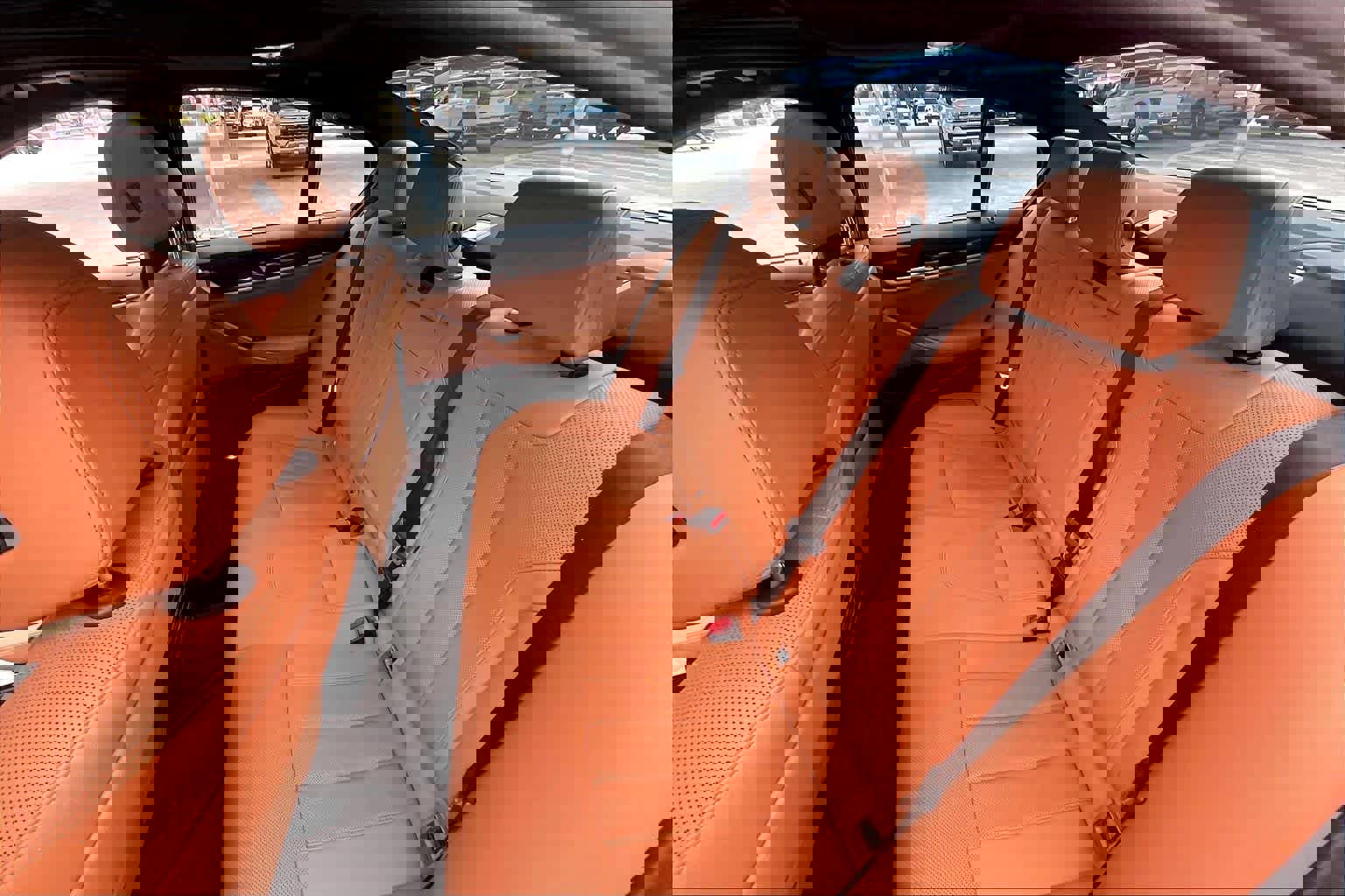 Used 2021 BMW 530e w/ Parking Assistance Package image 21