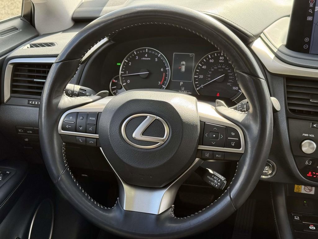Used 2022 Lexus RX 350L Premium image 9