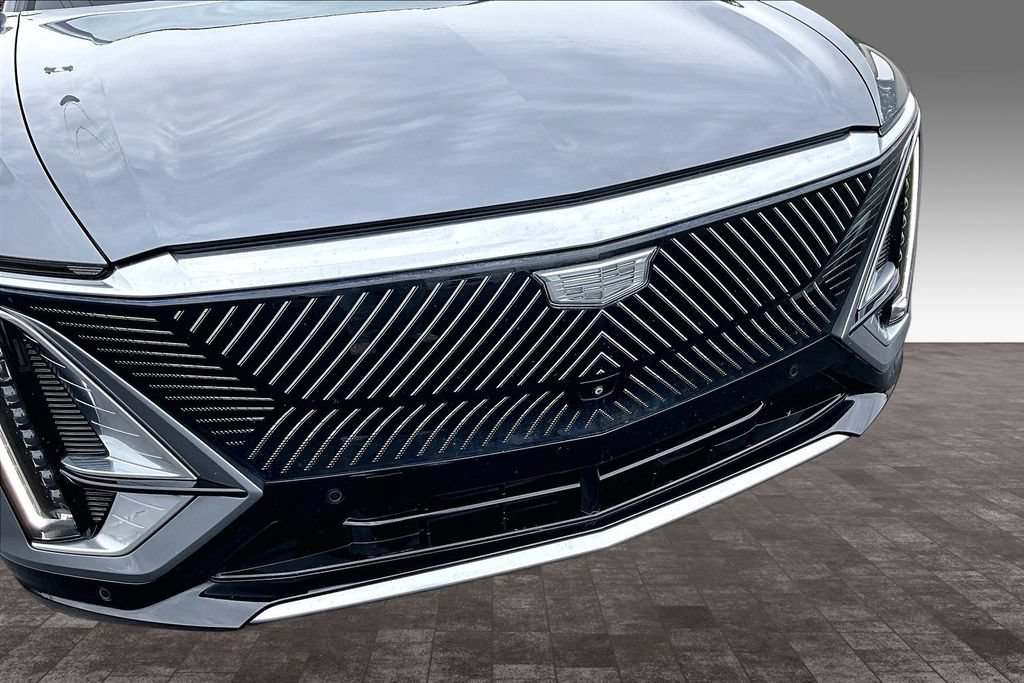 Used 2023 Cadillac Lyriq 2WD image 29