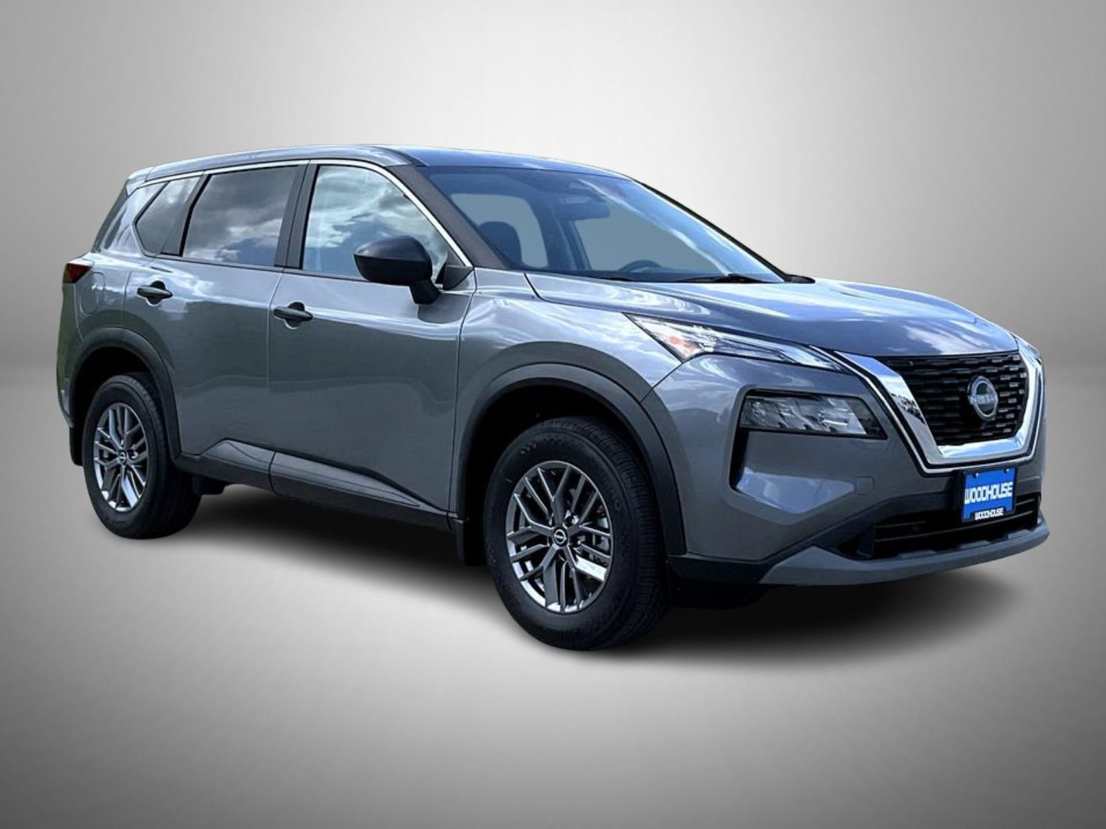Used 2023 Nissan Rogue S AWD/4WD image 3