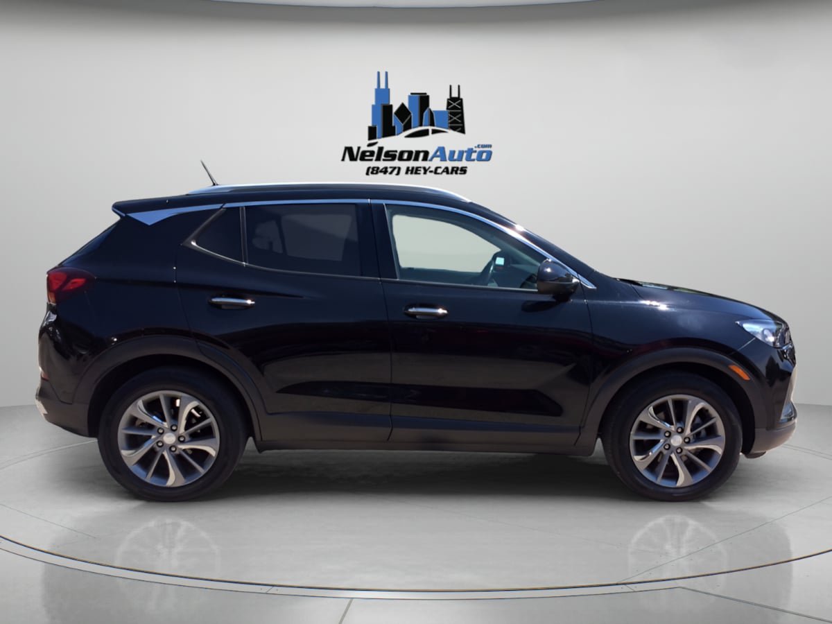 Used 2022 Buick Encore GX Essence w/ Experience Buick Package FWD image 3