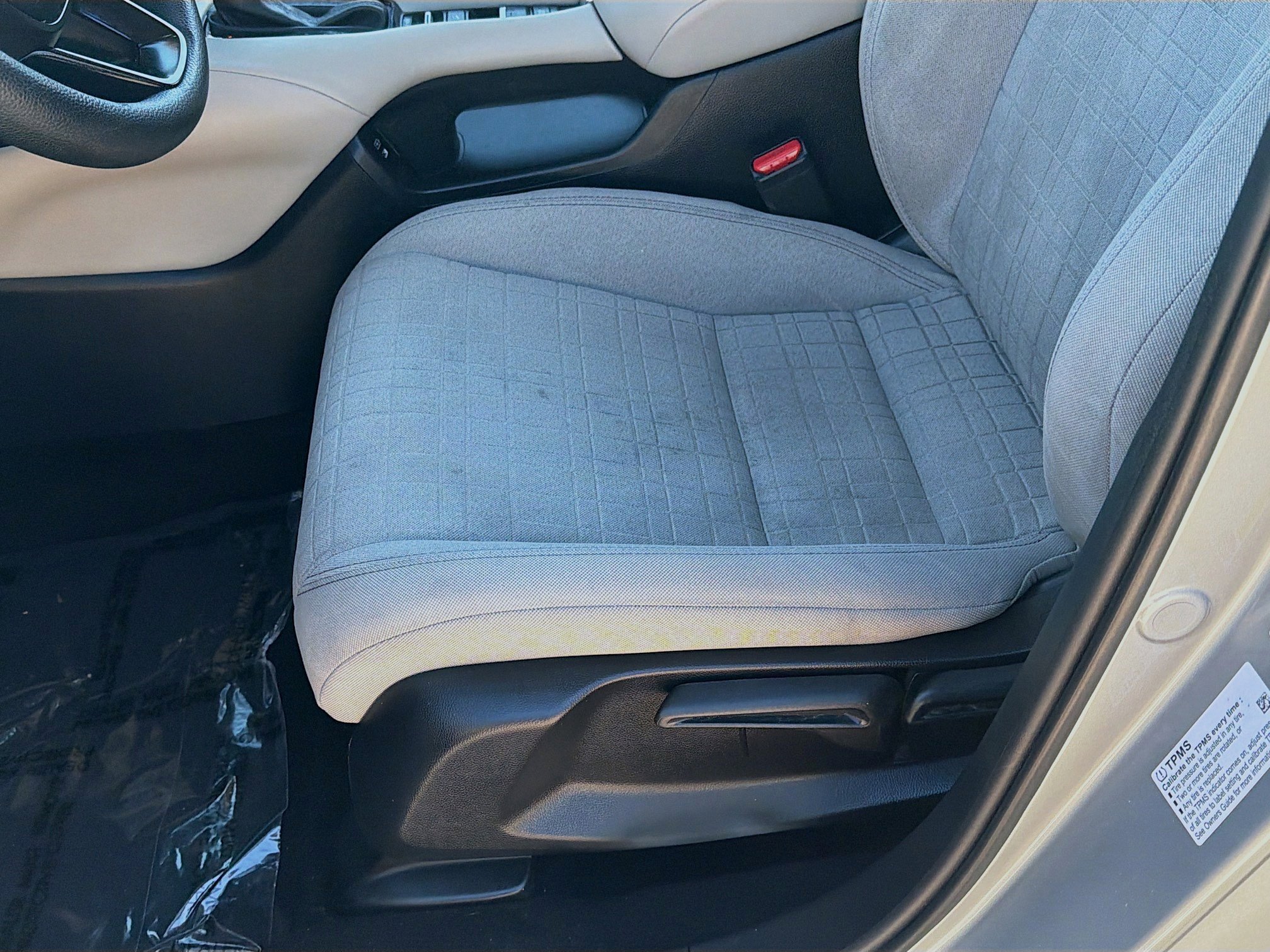 Used 2024 Honda HR-V LX image 17