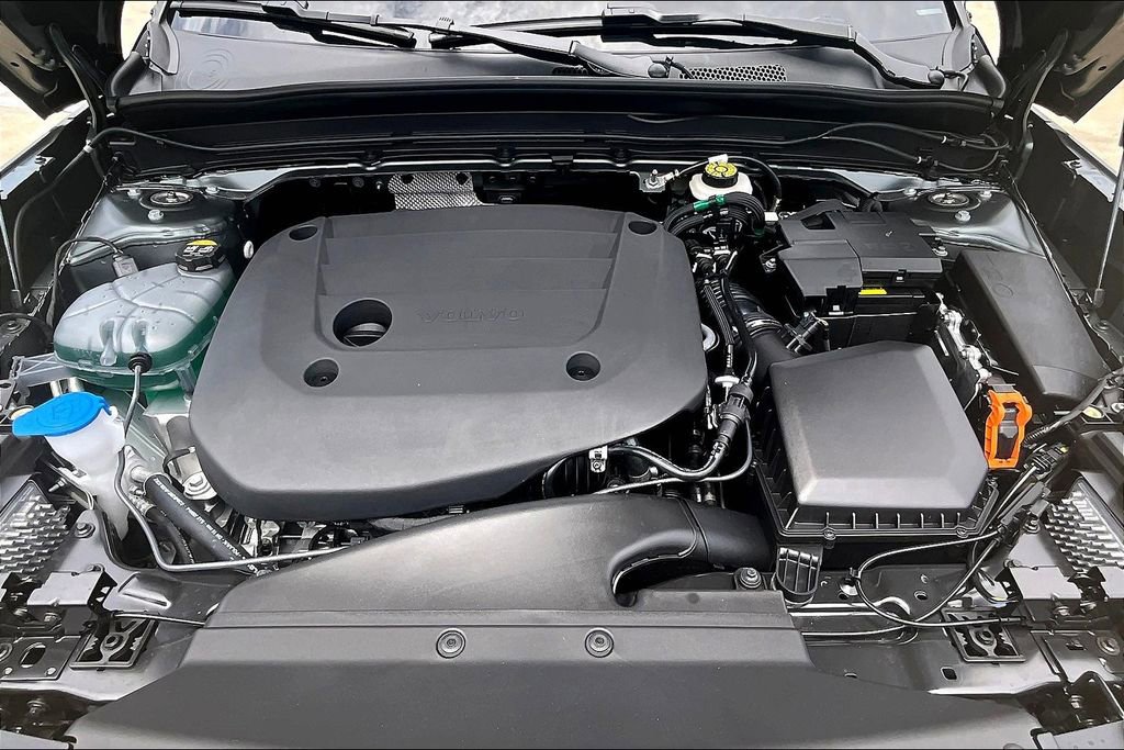 New 2026 Volvo XC40 B5 Plus w/ Protection Package Premier image 29