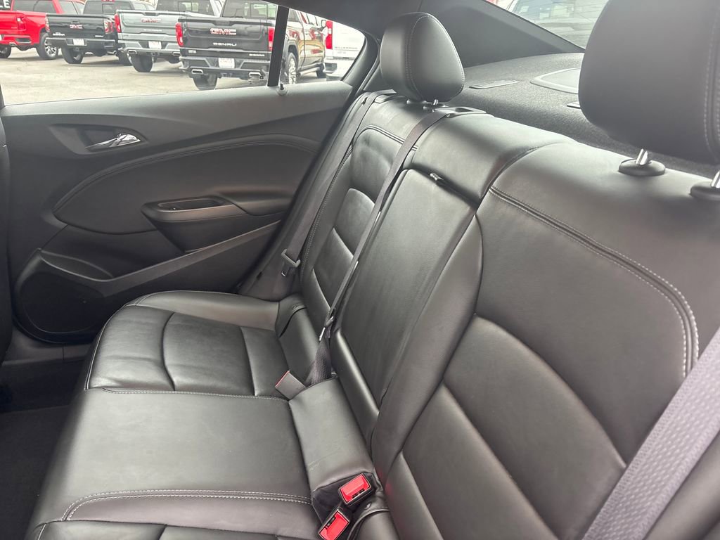 Used 2016 Chevrolet Cruze Premier image 32