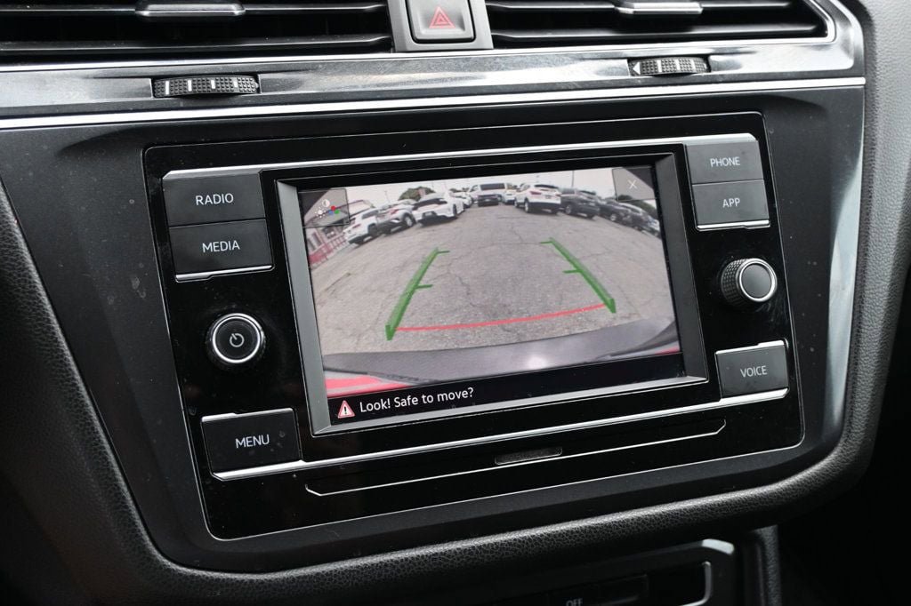 Used 2021 Volkswagen Tiguan S FWD image 11