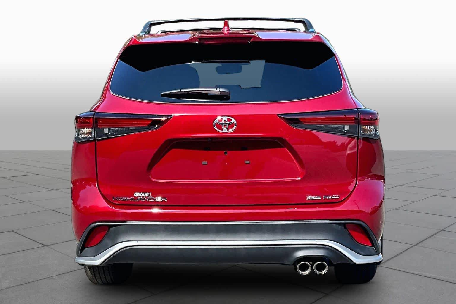 Certified 2026 Toyota Highlander XSE AWD/4WD image 5