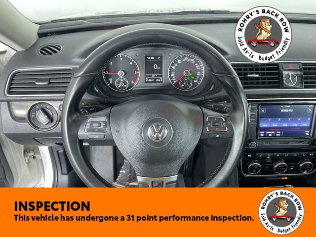 Used 2015 Volkswagen Passat TDI SEL Premium image 25
