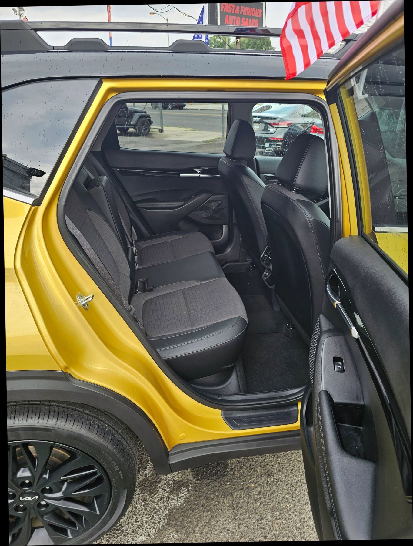 Used 2023 Kia Seltos Nightfall Edition image 10
